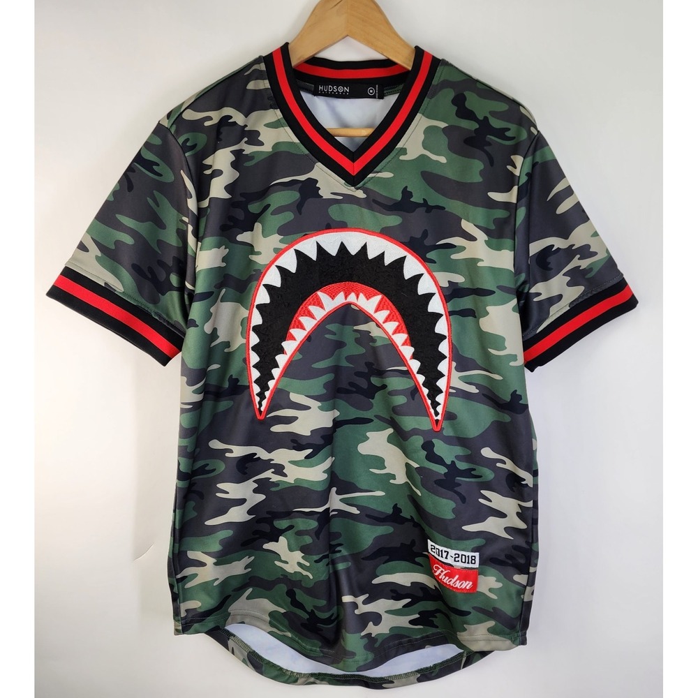 Hudson Outerwear Shark Teeth V Neck Jersey Shirt Men's M Camo